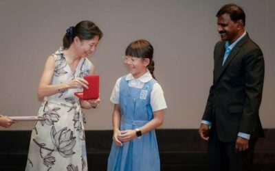 10-year-old girl receives award for kindness – Tamil Murasu